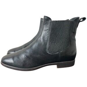 UGG Boots Womens Size 7 Black Jo Chelsea Leather Ankle Bootie 1005930